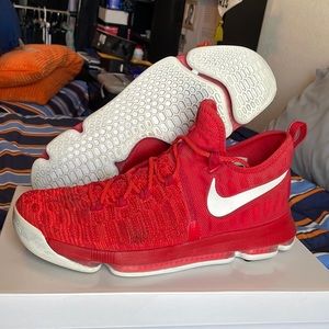 Nike KD 9 ‘Varsity Red’
